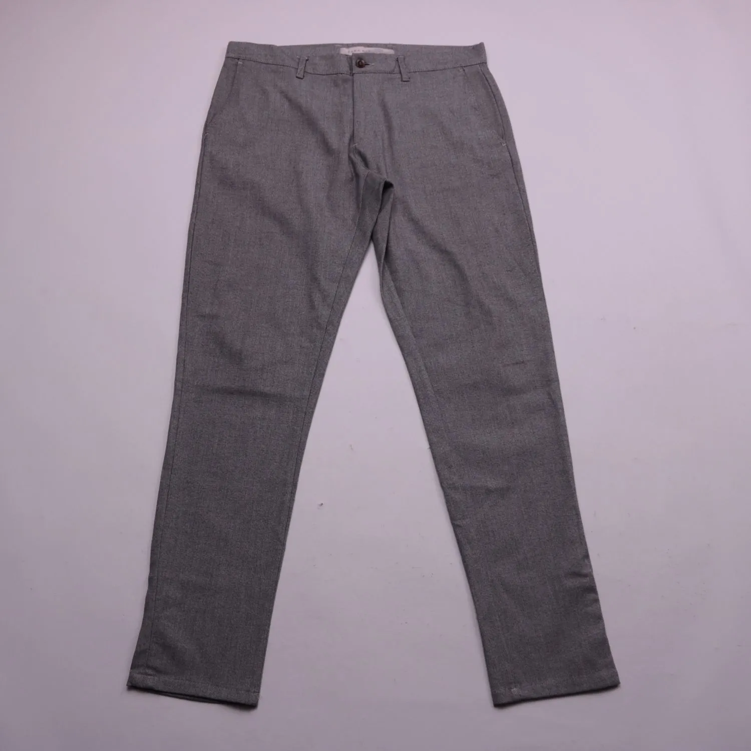 Серые брюки ZARA MAN зауженного кроя, размер 46 (S)