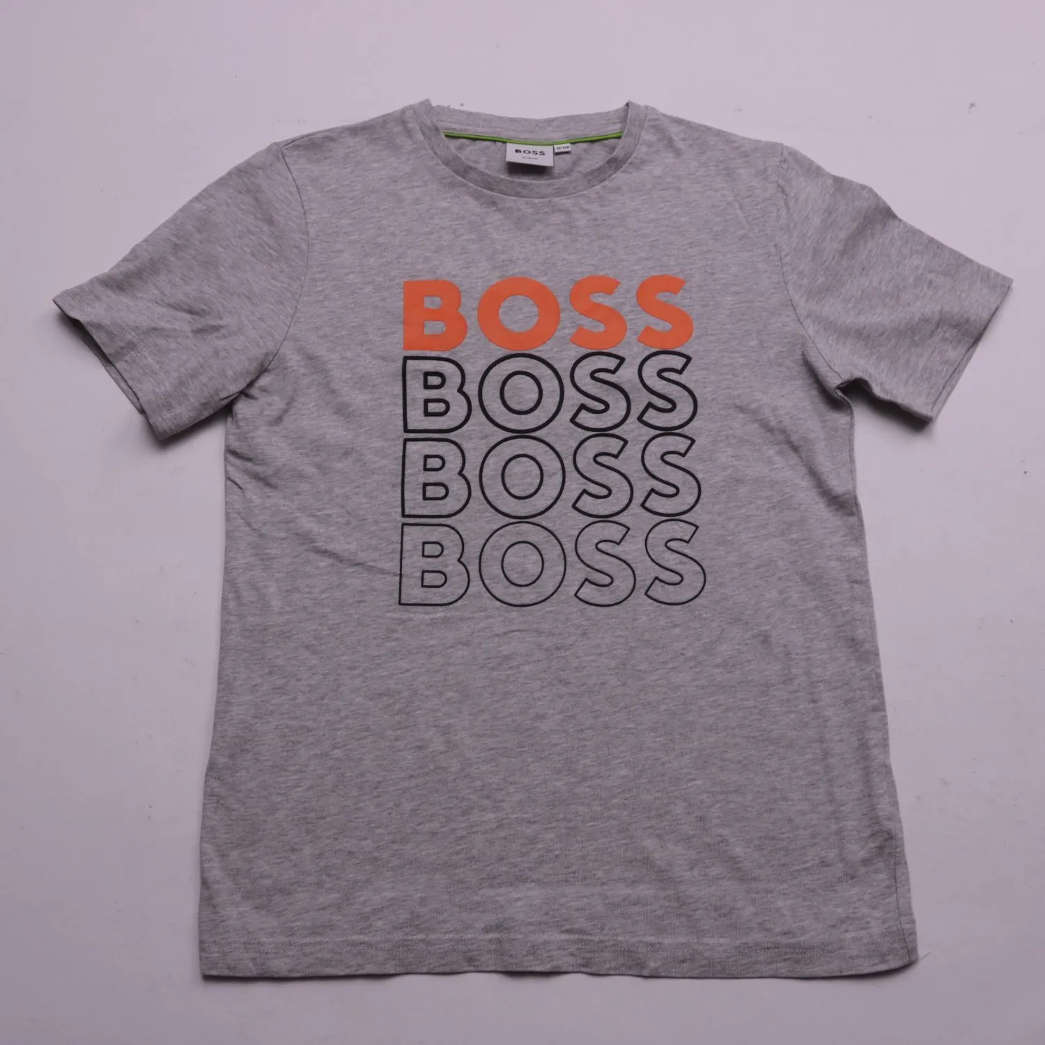 Серая футболка BOSS с крупным логотипом, размер 138 см (9 лет)