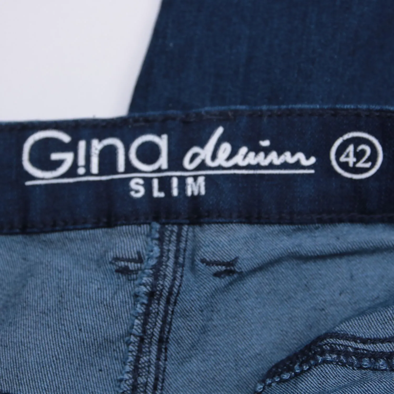 джинсы Gina