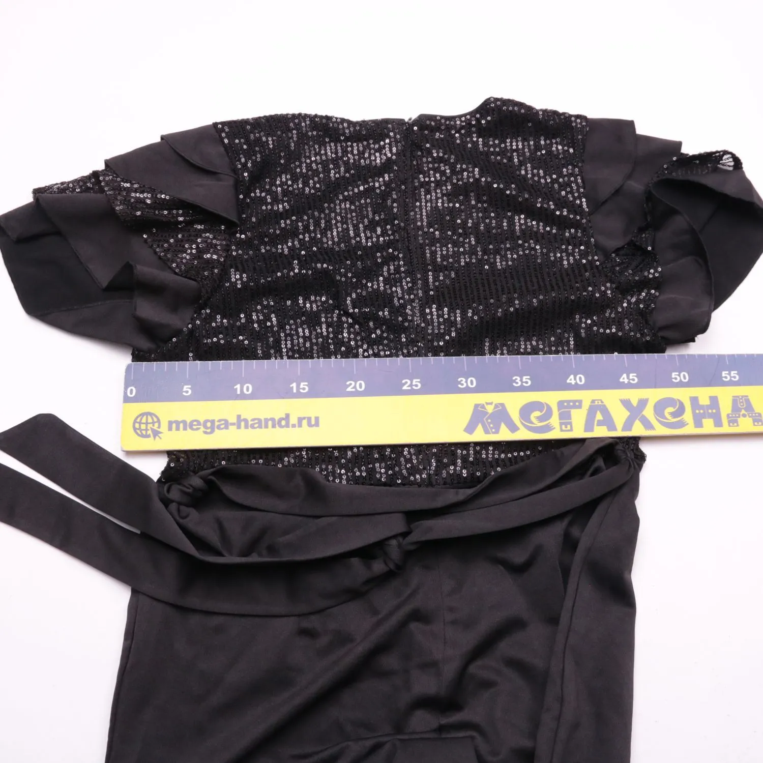 Чёрный женский комбинезон с пайетками и поясом, размер 48 (L)